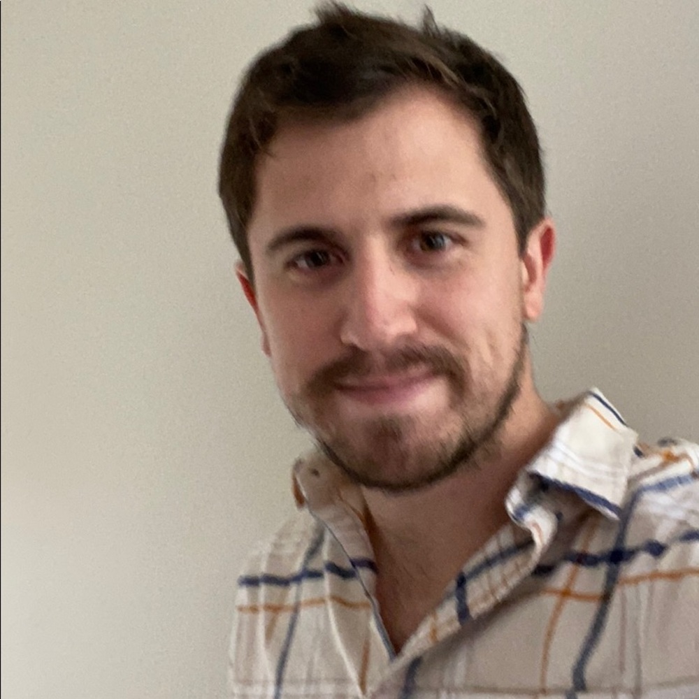 Meet your Posher, Casey